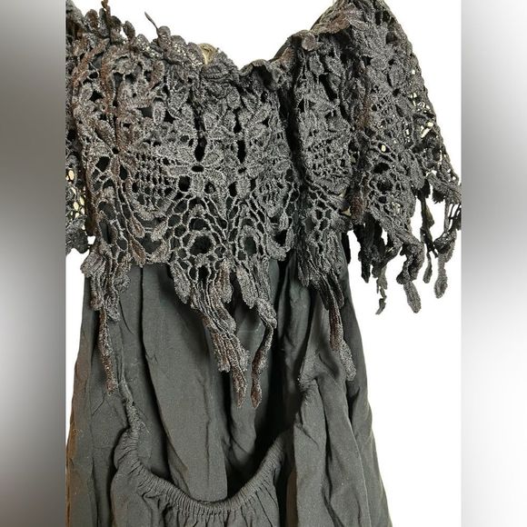 Lulus black crochet lace strapless cotton casual swim coverup dress - Picture 4 of 6